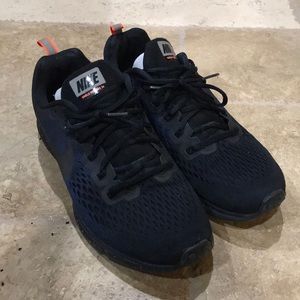 Nike Shield Pegasus 34